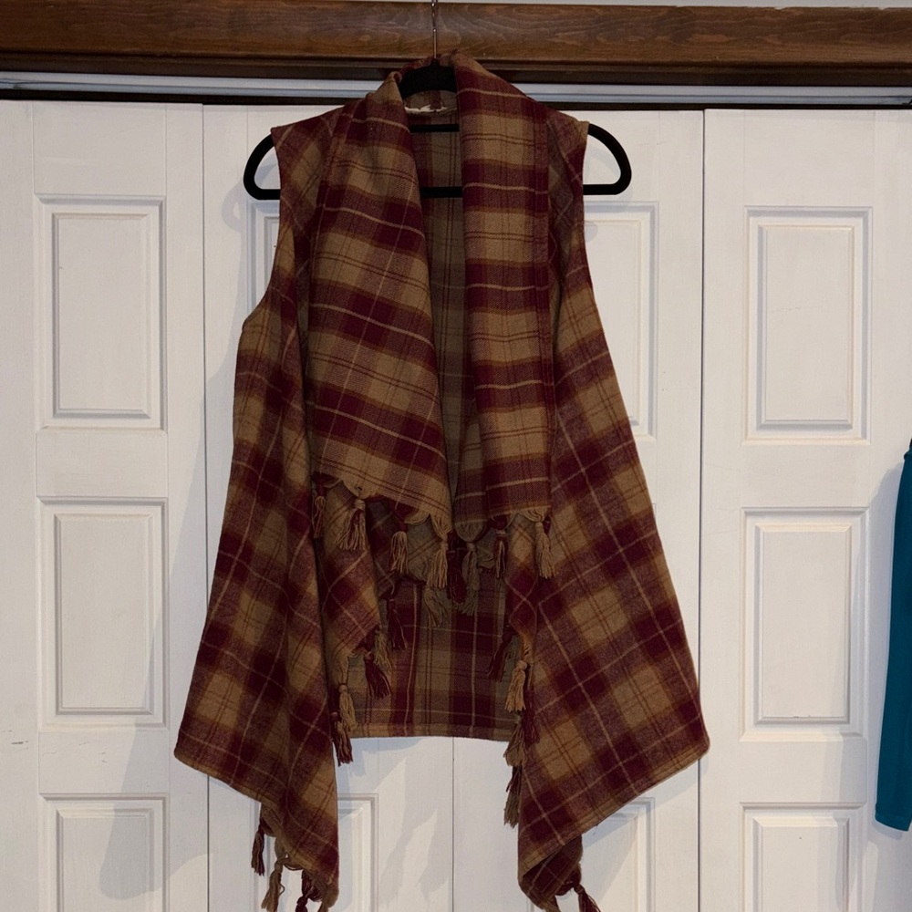 Entro Burgundy and Tan Plaid Poncho with Fringe